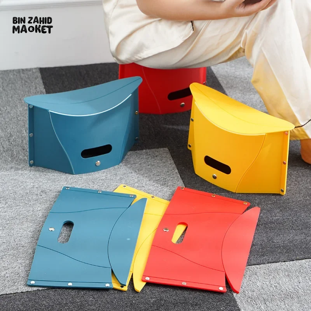 PORTABLE FOLDING CARD TABLE – MULTI-FUNCTIONAL FOR CAMPING & HOME USE