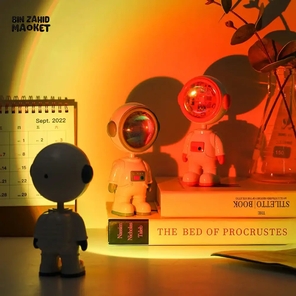 ASTRONAUT STARRY SUNSET LAMP