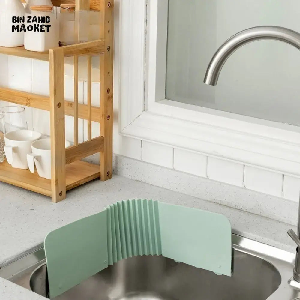 ADJUSTABLE KITCHEN SINK SPLASH GUARD