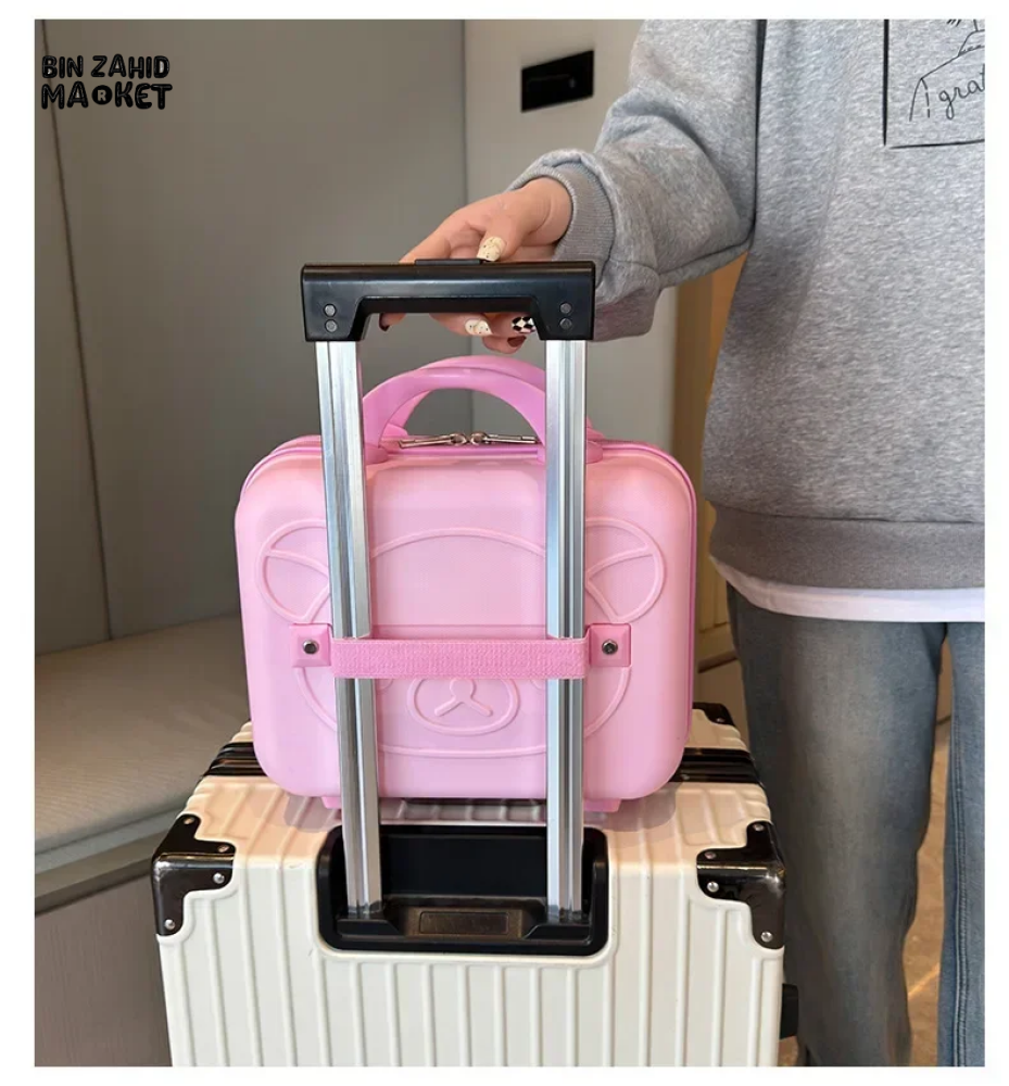 CUTE BEAR CARTOON PASSWORD BOX LARGE CAPACITY PORTABLE TRAVEL SUITCASE WOMEN'S HANGING BAG WITH HANDHELD LUGGAGE & ZIPPER CLOSURE