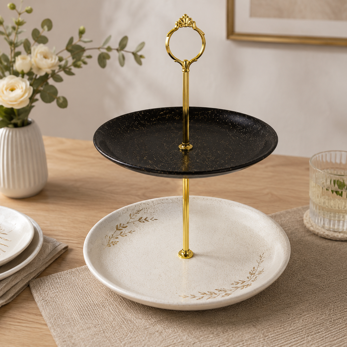 WINSOR ENGLAND 2-TIER SERVING STAND BLACK & WHITE - 11 INCH
