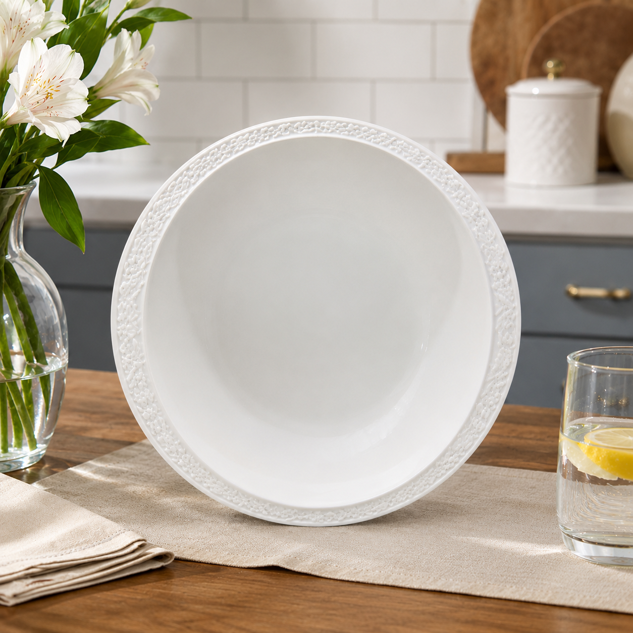 WINSOR ENGLAND EMBOSSED CERAMIC DINNER PLATE