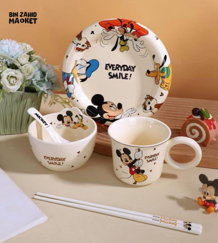 DISNEY MICKEY & FRIENDS CERAMIC DINNERWARE SET – 5 PIECES