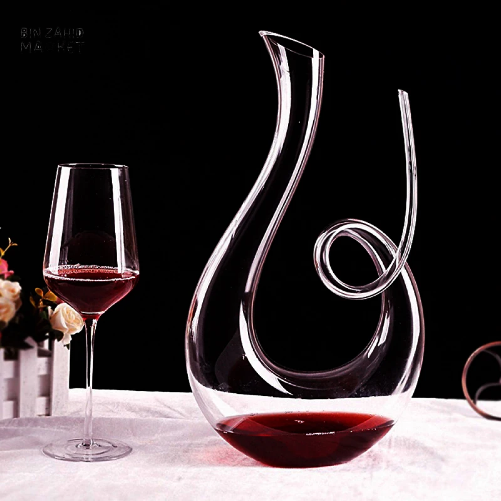 ELEGANT SNAIL-SHAPED DECANTER PERFECT FOR SERVING JUICE & BEVERAGES IN STYLE