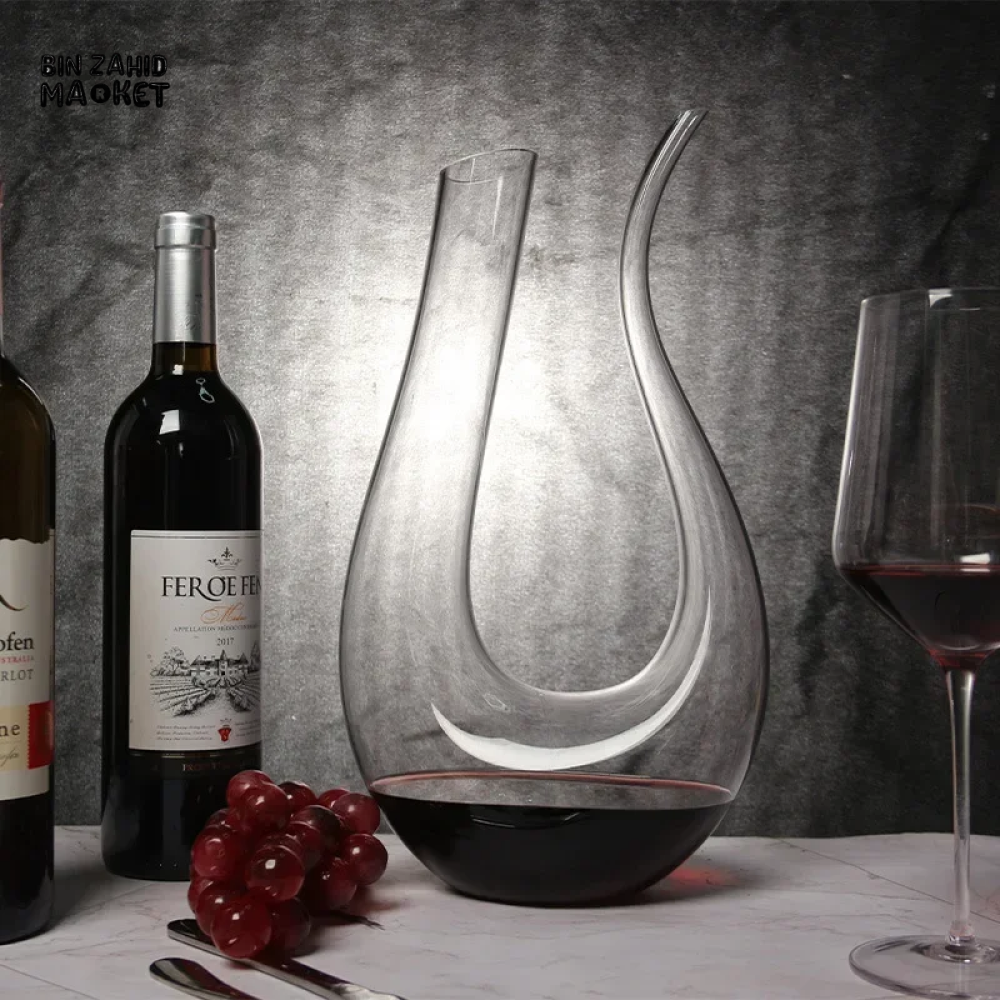 ELEGANT SNAIL-SHAPED DECANTER PERFECT FOR SERVING JUICE & BEVERAGES IN STYLE