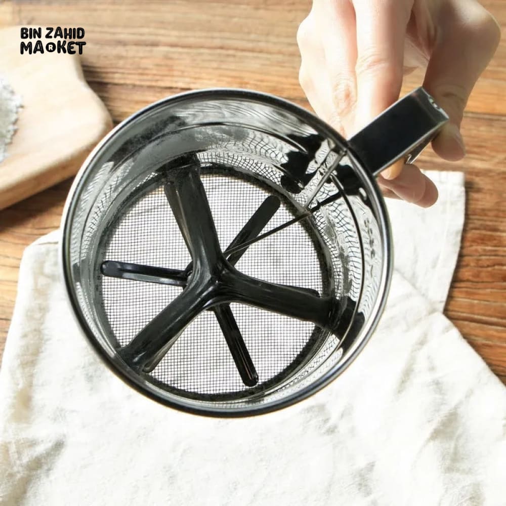 FLOUR STRAINER