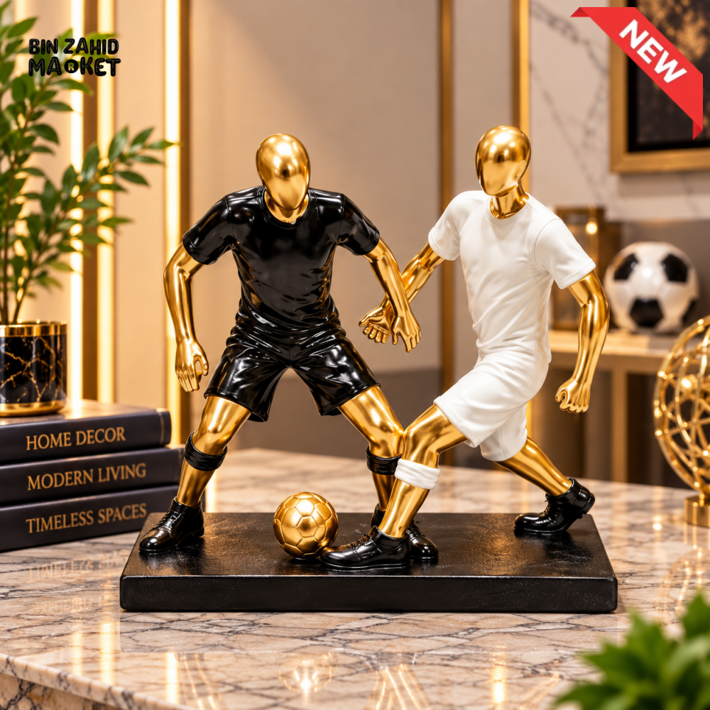 FOOTBALL PLAYERS DUEL SCULPTURE DECOR
