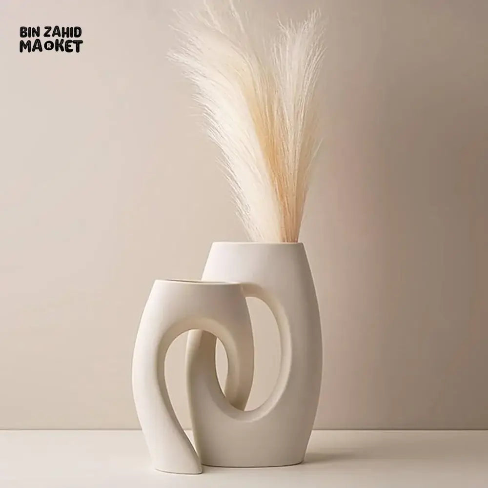 HOLLOW ORNATE VASE VINTAGE STYLE DECORATION