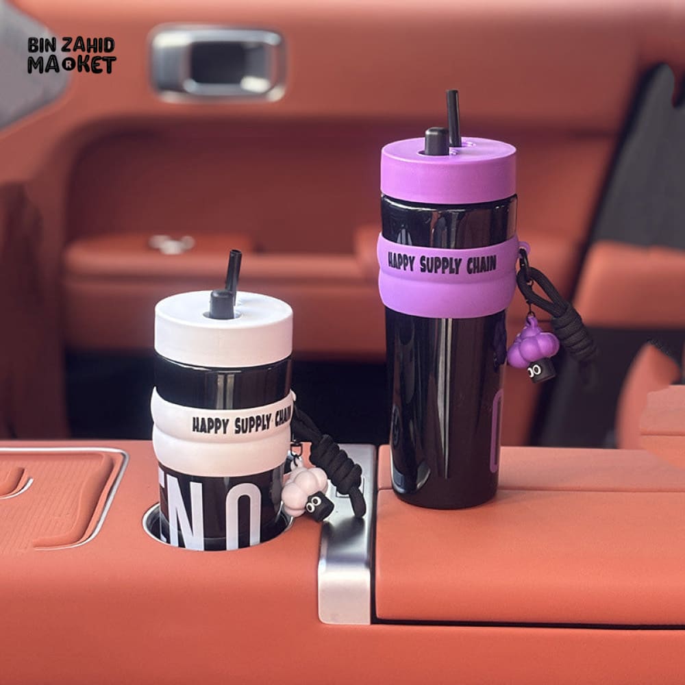 LARGE CAPACITY PLASTIC WATER BOTTLE 900ML – CUTE PORTABLE CUP WITH LID & STRAW SPORTS DRINKING WATER CUP FOR GIRLS & CAR USE