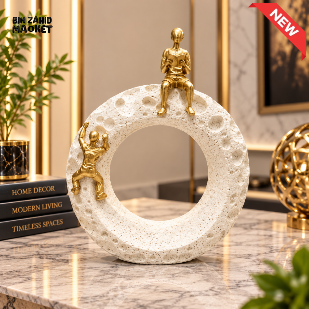 MODERN GOLD FIGURE RING DECOR