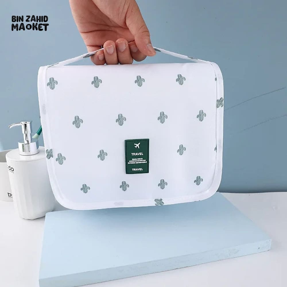MULTIFUNCTIONAL TRAVEL COSMETIC ORGANIZER