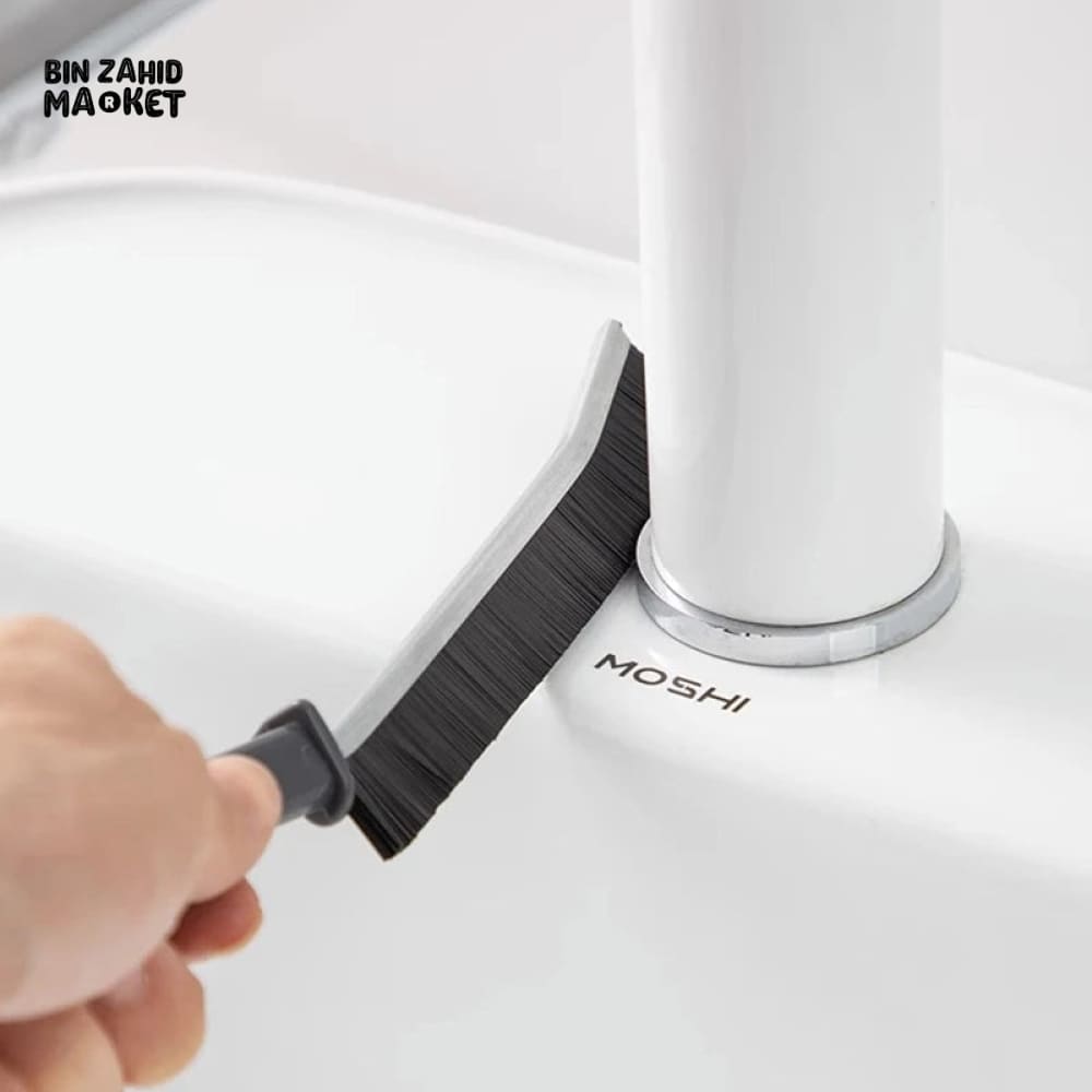 PAIR OF GAP CLEANING BRUSHES