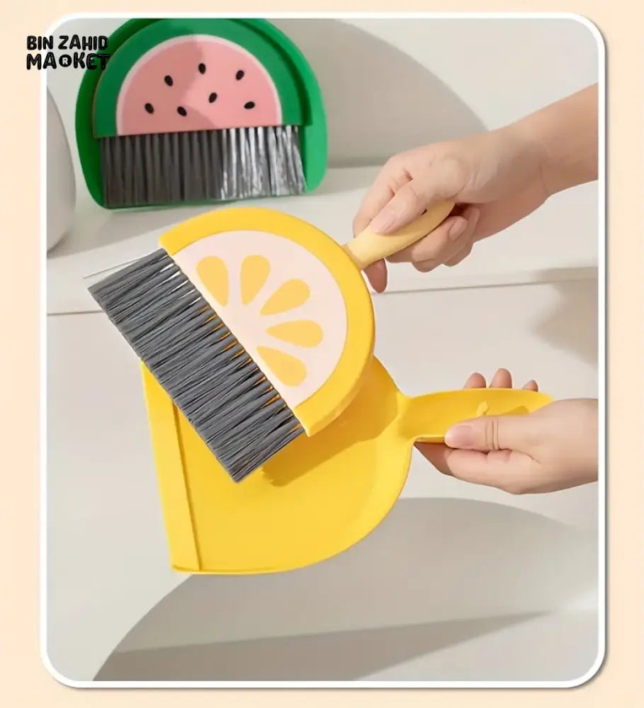 PORTABLE MINI CLEANING BRUSH AND DUSTPAN SET – HANDHELD SWEEPER WITH CUTE KIWI DESIGN SPACE-SAVING TABLE & FURNITURE CLEANING TOOL