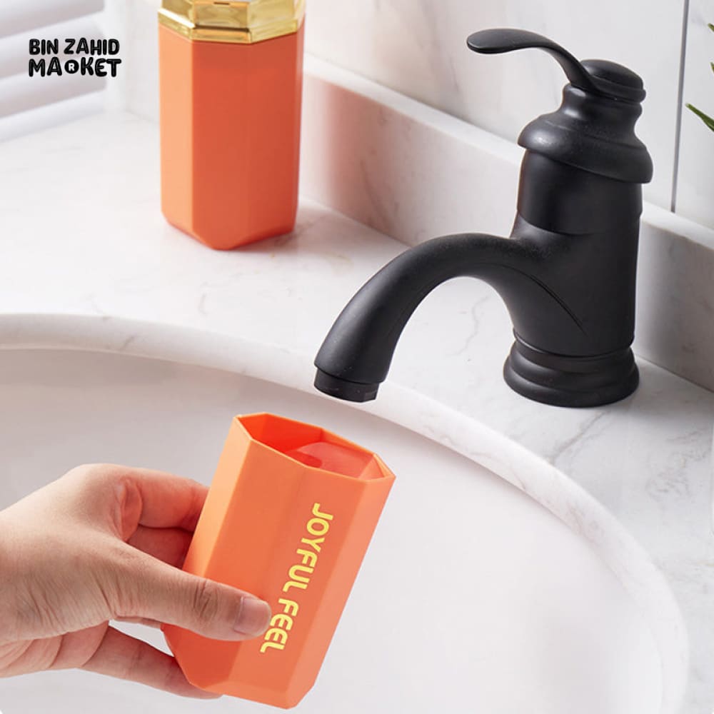 PORTABLE TOOTHBRUSH TRAVEL BOX