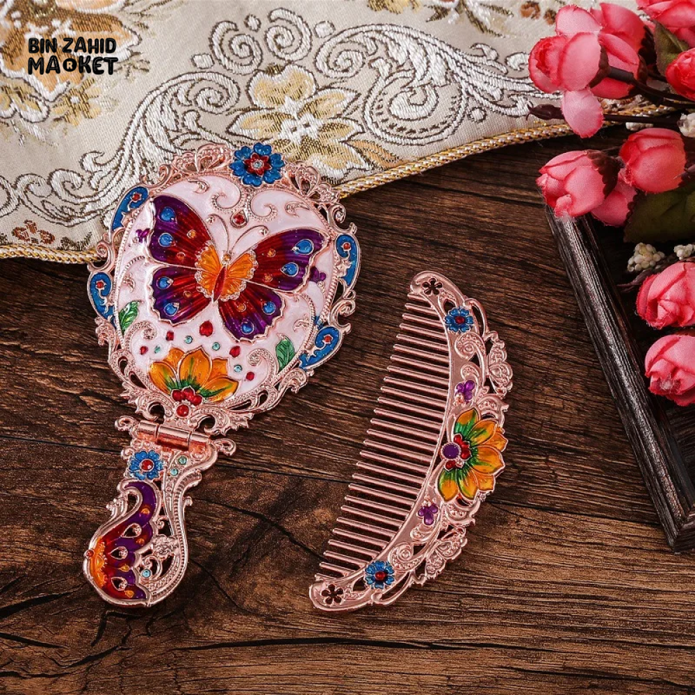 PORTABLE VINTAGE HANDLE MIRROR SET 3D MAKEUP MIRROR WITH COMB & GIFT BOX RANDOM DESIGN