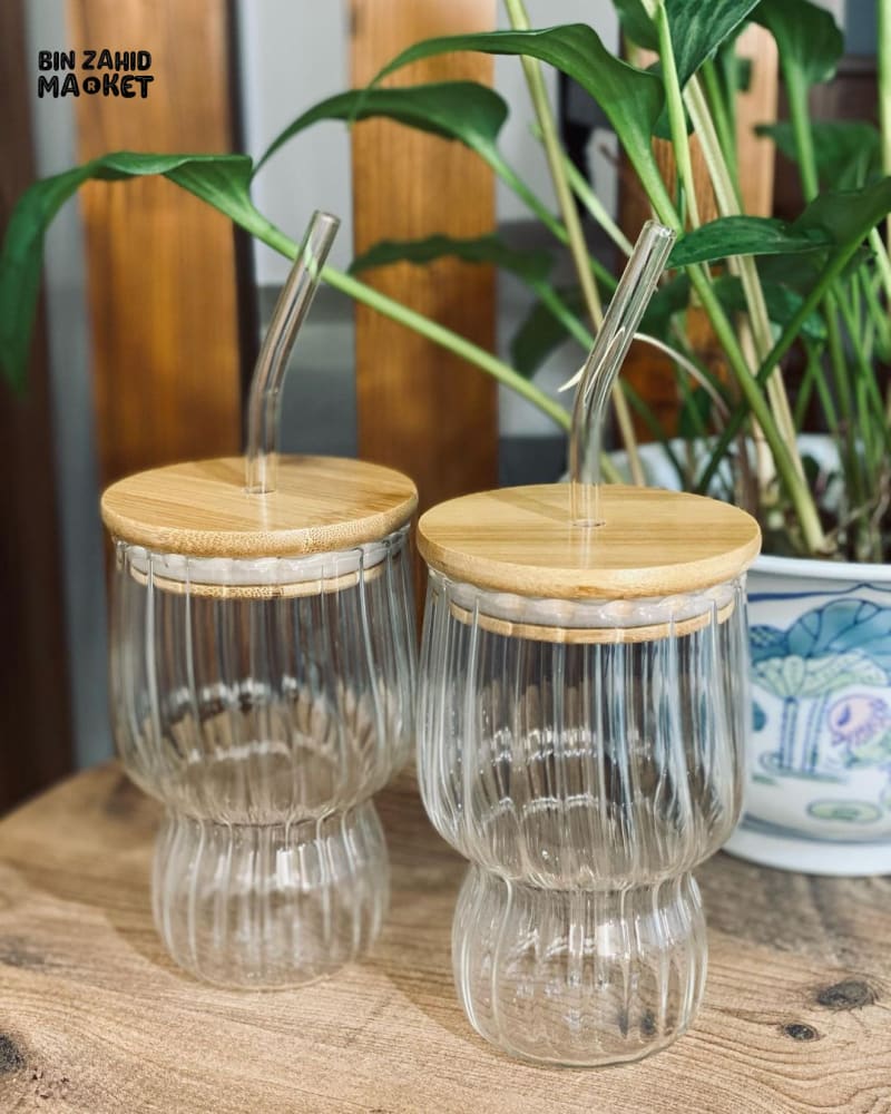 RIBBED & PLAIN TRANSPARENT DRINKING GLASS TUMBLER WITH BAMBOO LID & GLASS STRAW 400ML