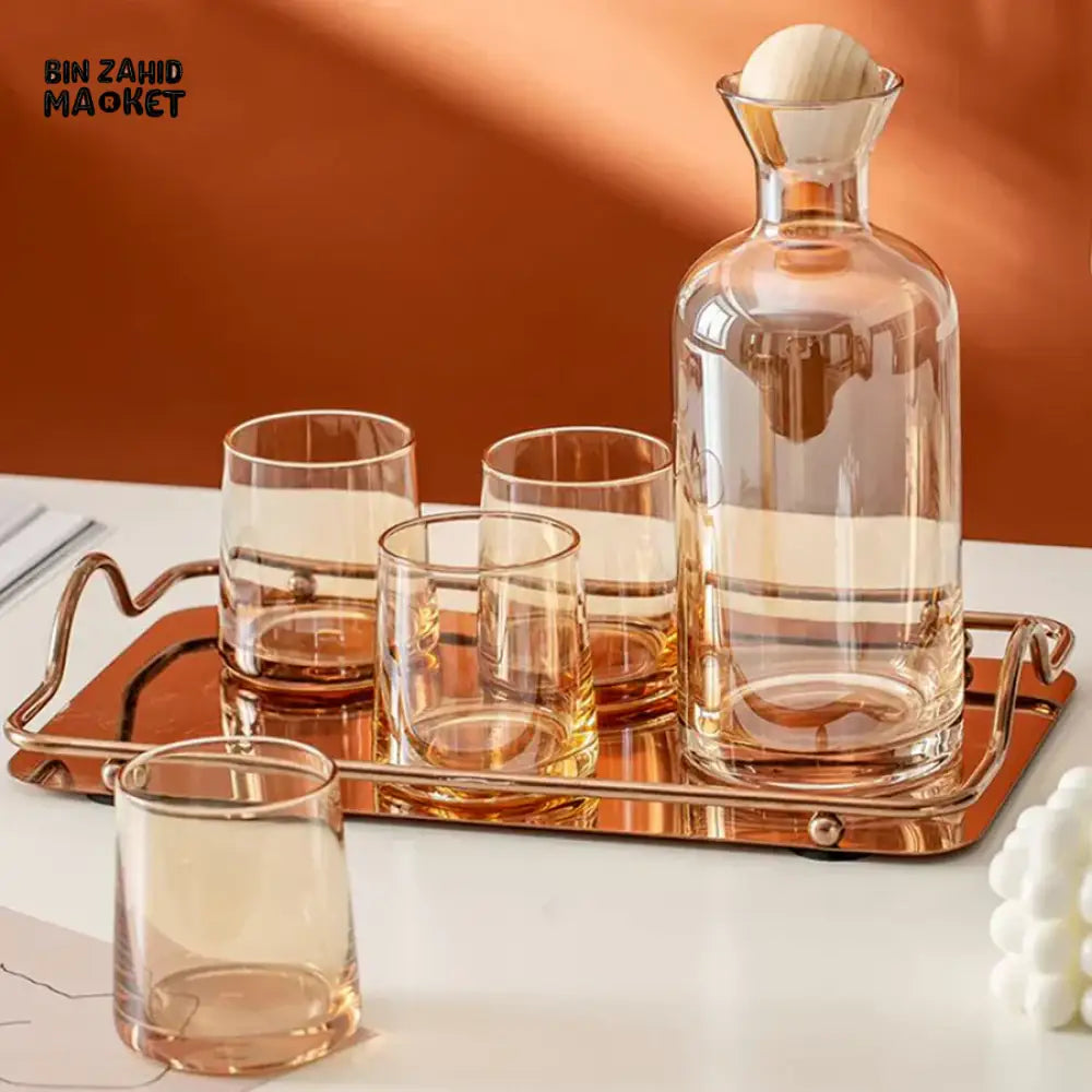 SET OF 7 GLASS JUG WIH BALL KID AND MUGS Gold