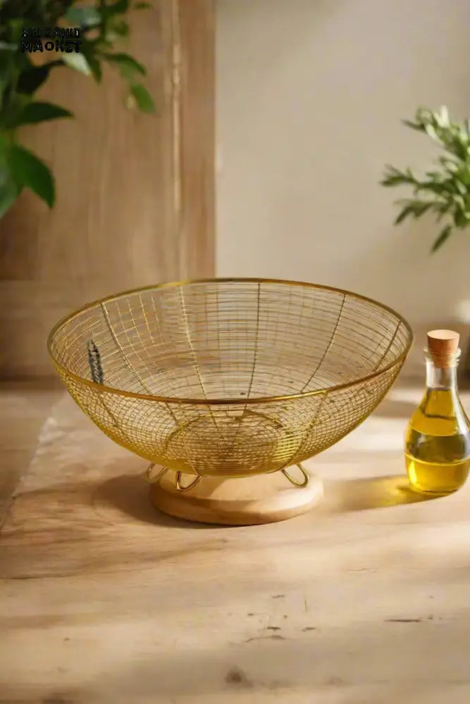 STAINLESS STEEL BASKETS FOR KITCHEN USE EASY TO USE FRUITS STORAGE BOWLS - GOLDEN