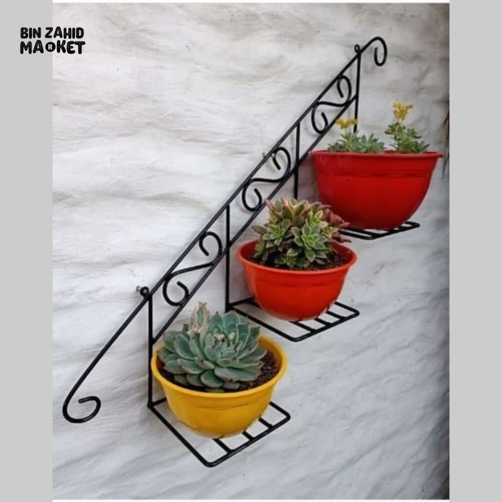 STAIRCASE FLORAL DISPLAY WALL BASKET