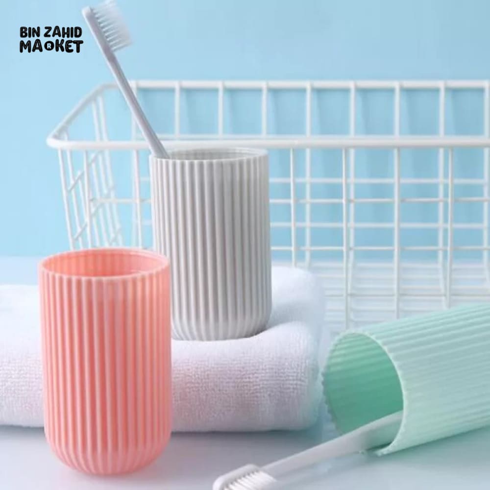 TRAVEL TOOTHCARE HOLDER