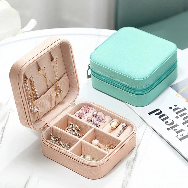 MINI TRAVEL JEWELRY ORGANIZER