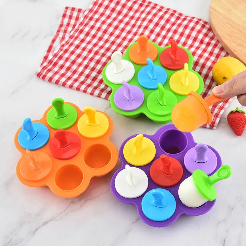 POPSICLES MINI ICE-CREAM MAKER MOLD