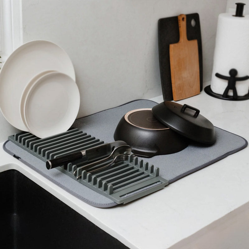 MODERN DISH DRYING RACK WITH MICROFIBRE MAT