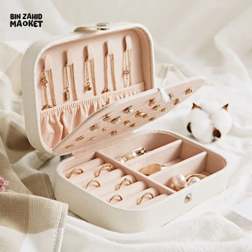 FAUX LEATHER JEWELRY ORGANIZER