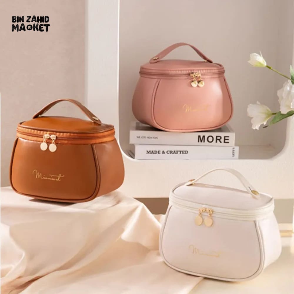 WEEKEND TRAVEL MAKEUP COSMETIC BAG