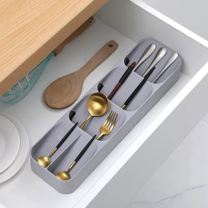 CUTLERY ORGANIZER