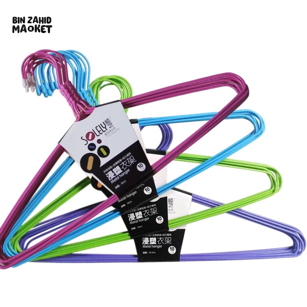 7 PIECES METAL HANGERS