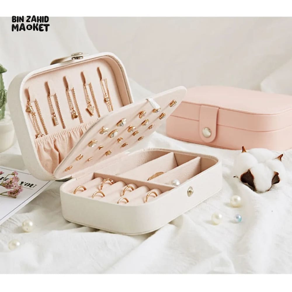FAUX LEATHER JEWELRY ORGANIZER
