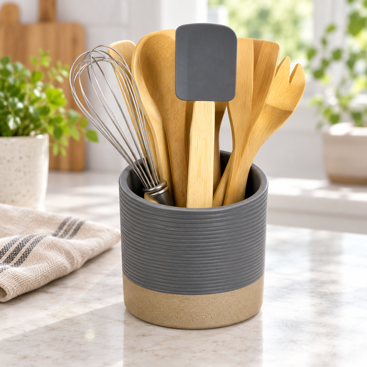 Danny Home Grey Utensil Set With Holder