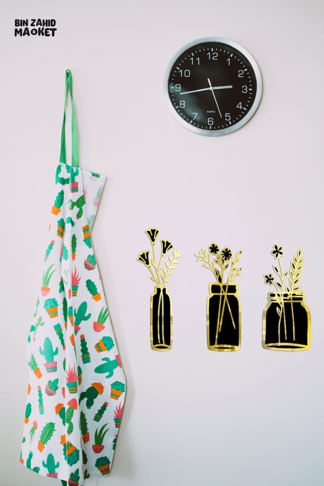VASE ACRYLIC WALL ART