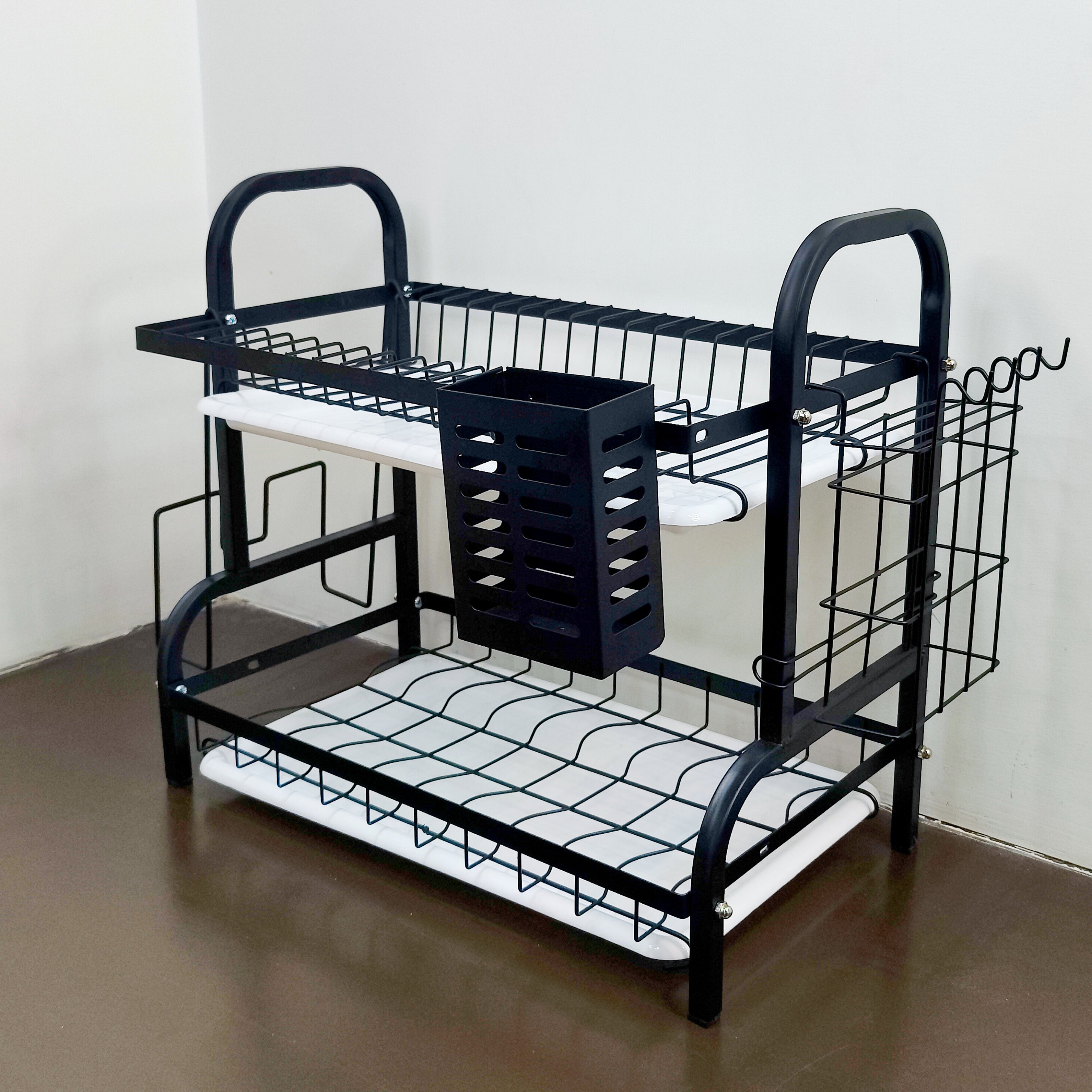 MULTI-TIERED DISH ORGANIZER