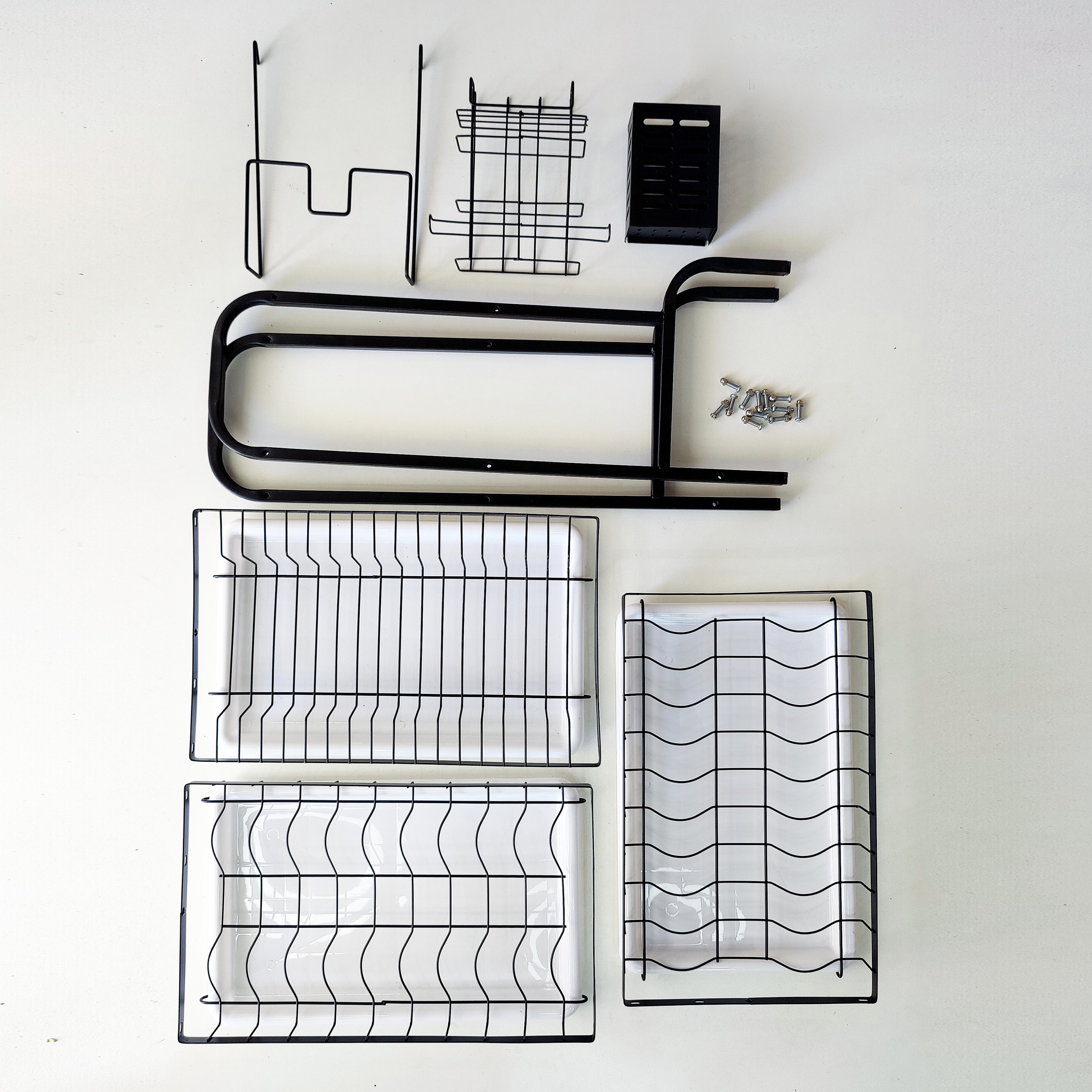 MULTI-TIERED DISH ORGANIZER