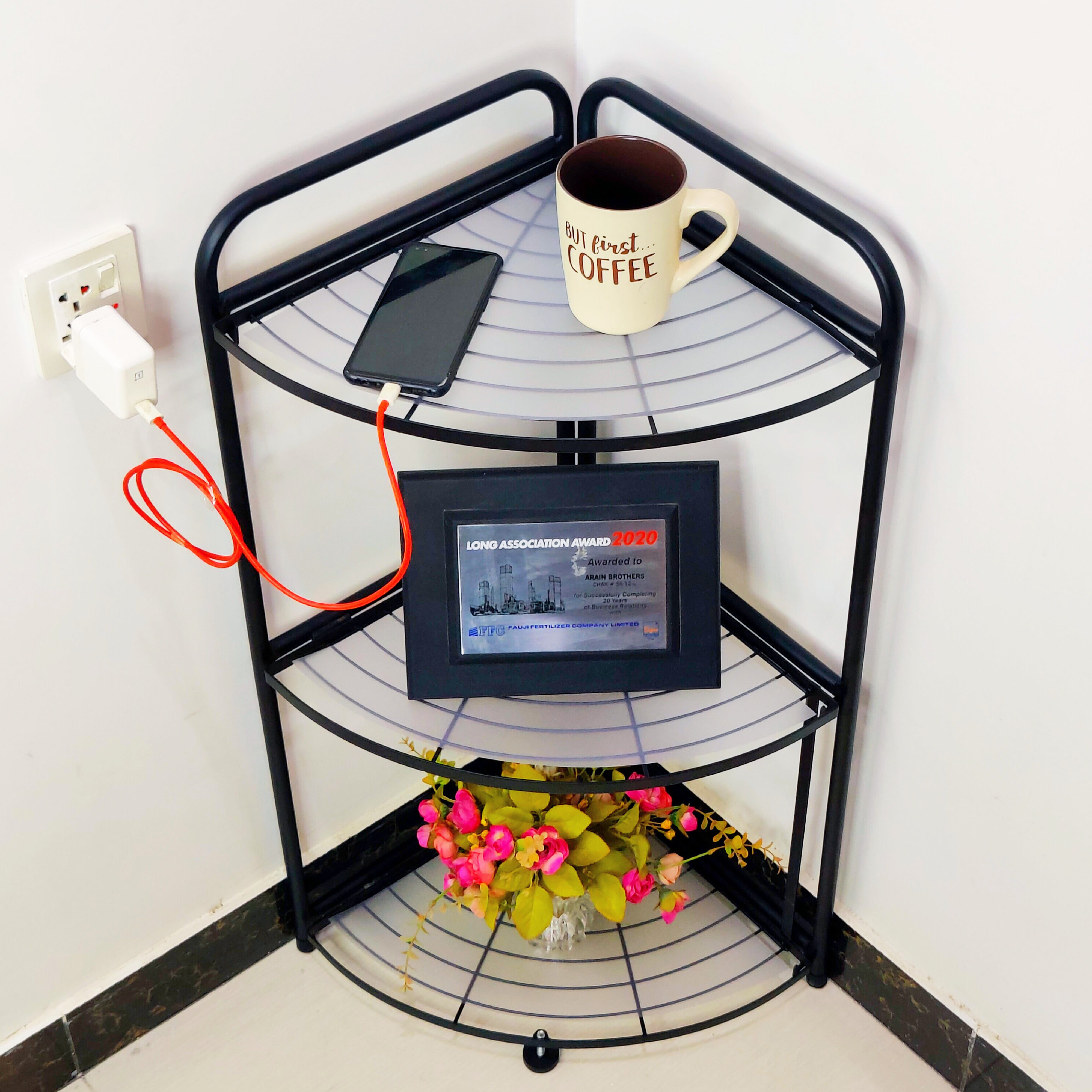 Foldable Corner Shelf with Tripod Base