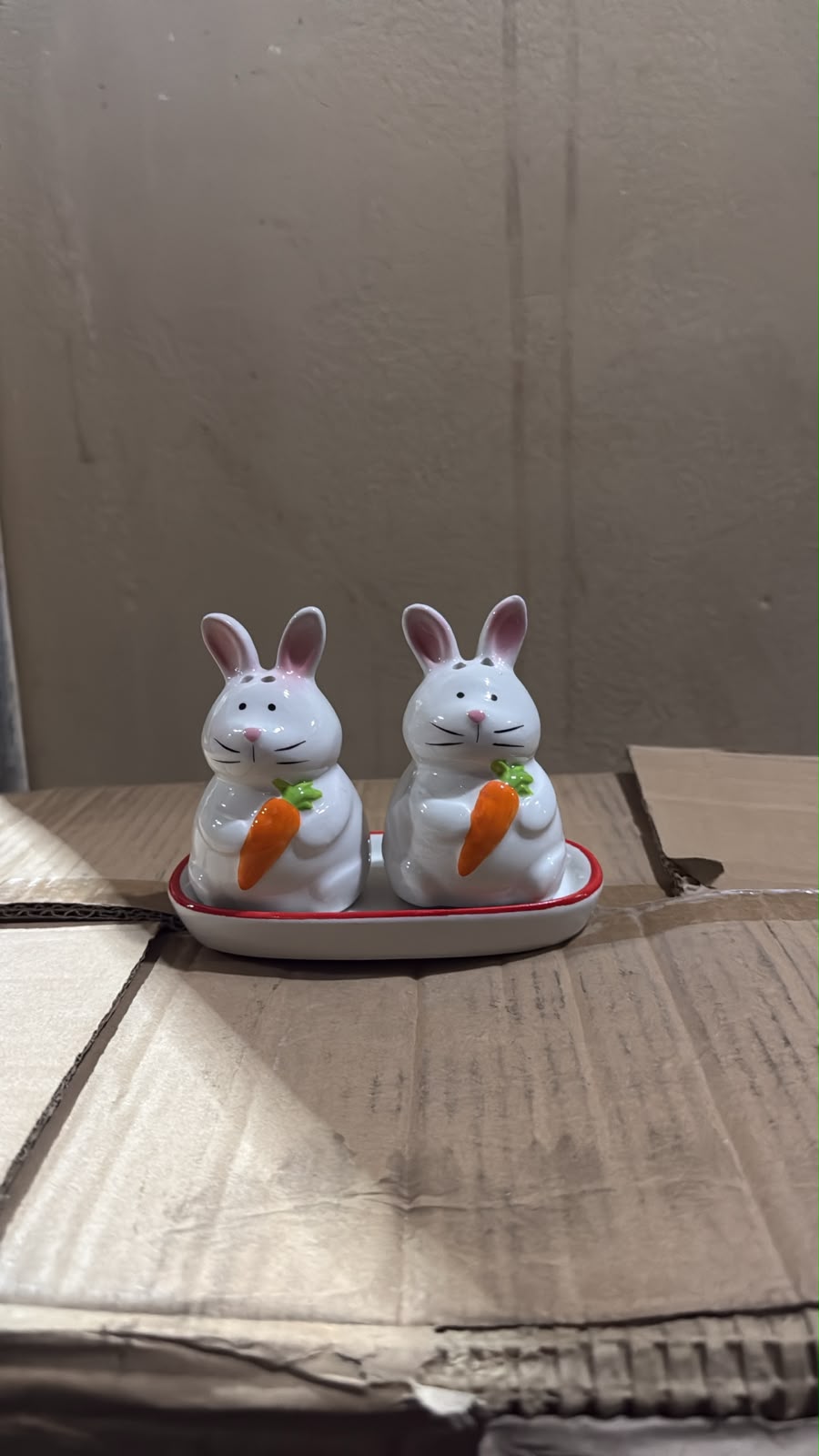 Kitchlux Ceramic Salt and Pepper Shakers - Bunny