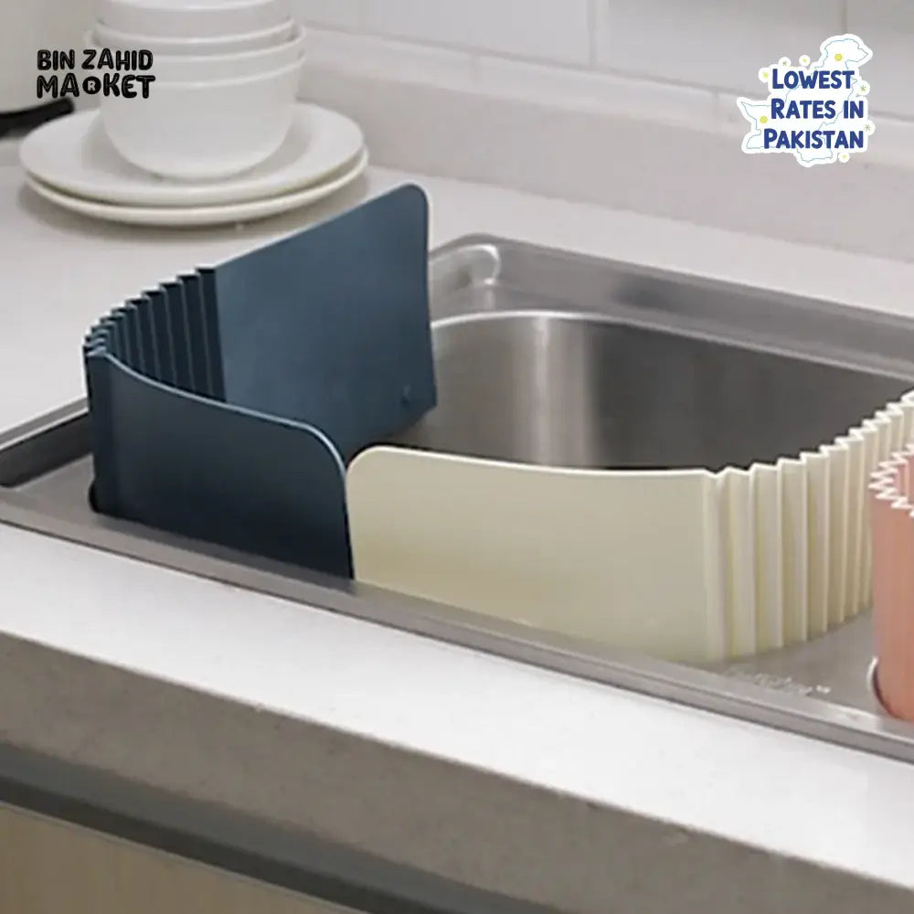 ADJUSTABLE KITCHEN SINK SPLASH GUARD