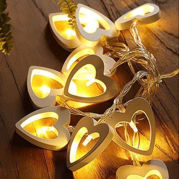 20 PIECES LED HEART SHAPED WOODEN STRING LIGHT