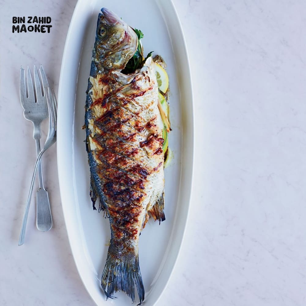 BARBEQUE FISH GRILL WITH WOODEN HANDLE