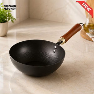 BLACK HAMMERED WOK WITH WOODEN HANDLE - 28CM