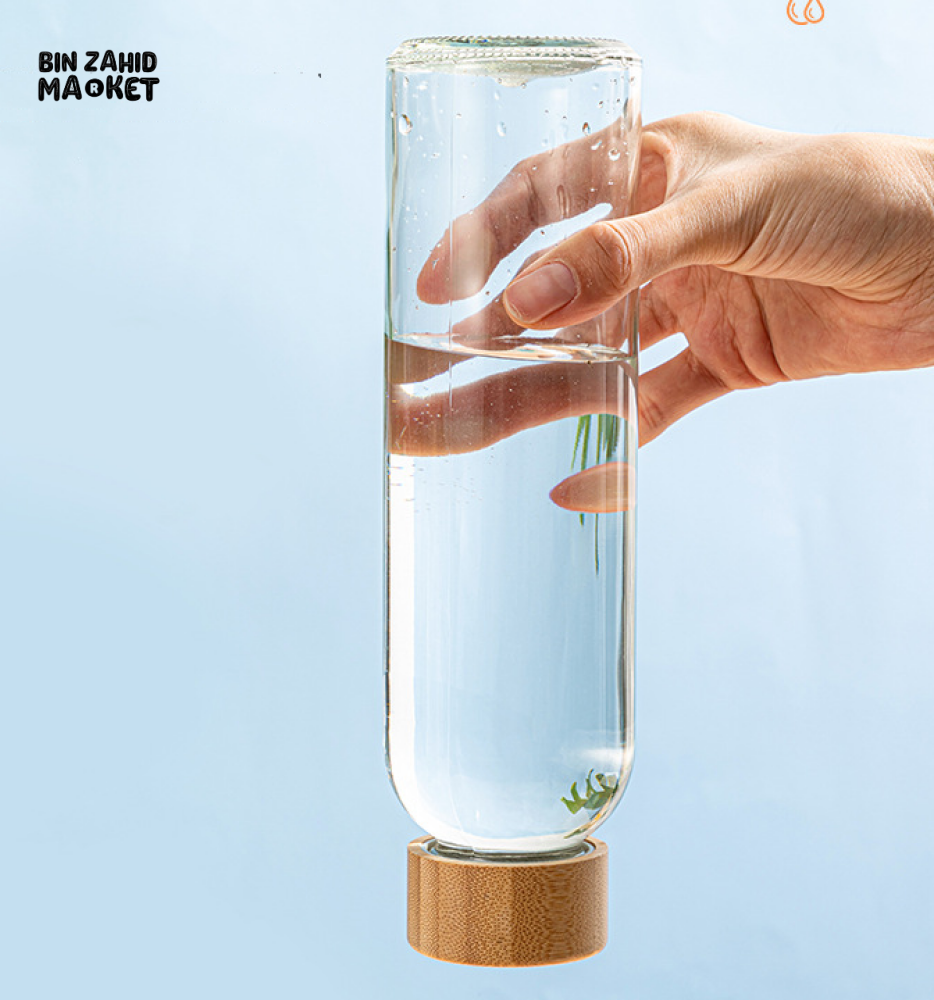 BOROSILICATE GLASS WATER BOTTLE WITH BAMBOO LID 500ML