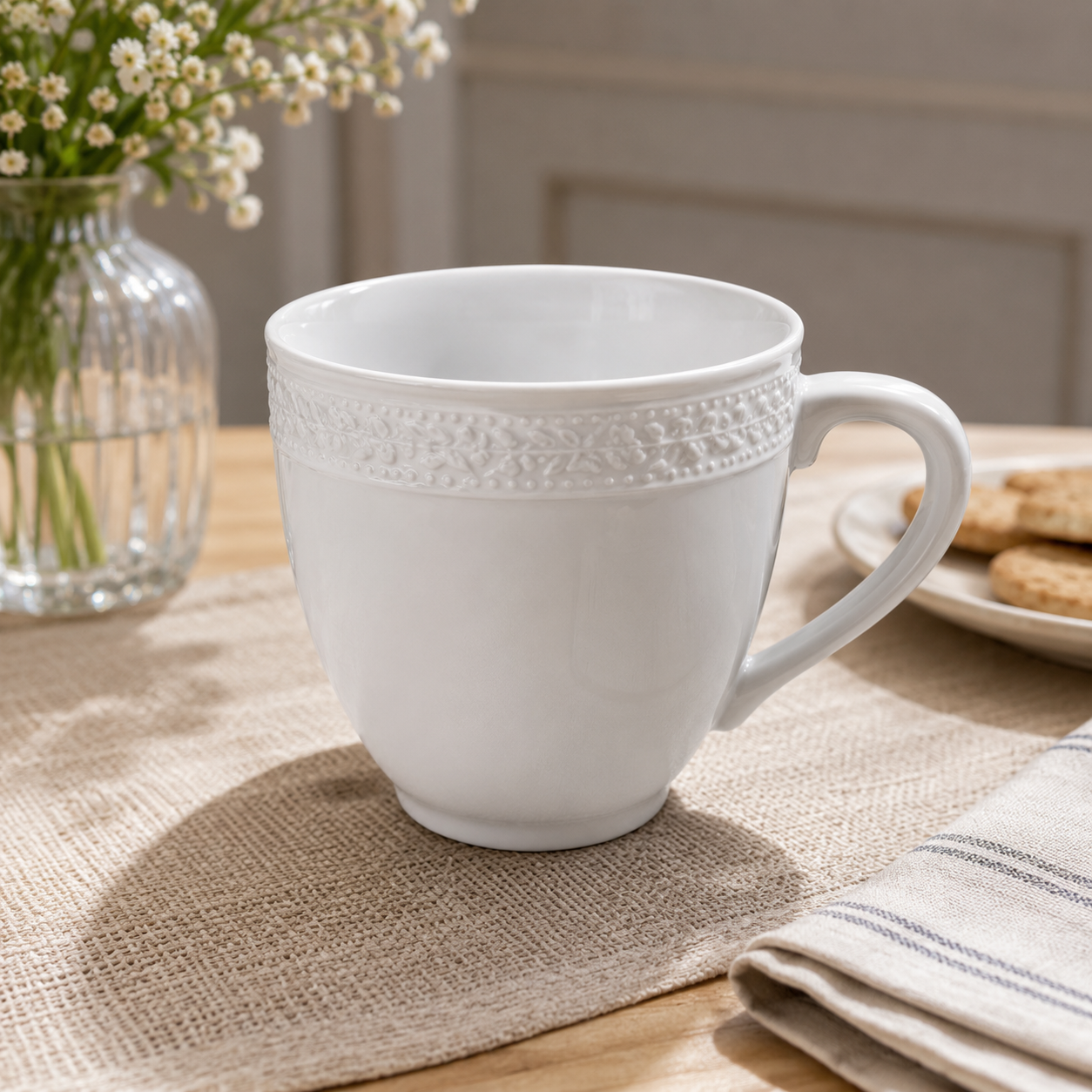 WINSOR ENGLAND EMBOSSED CERAMIC MUG