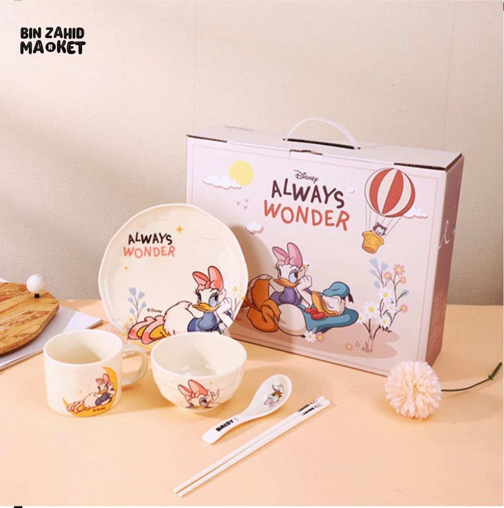 DISNEY MICKEY & FRIENDS DINNERWARE GIFT SET 5 PIECES - DAISY ALWAYS WONDER