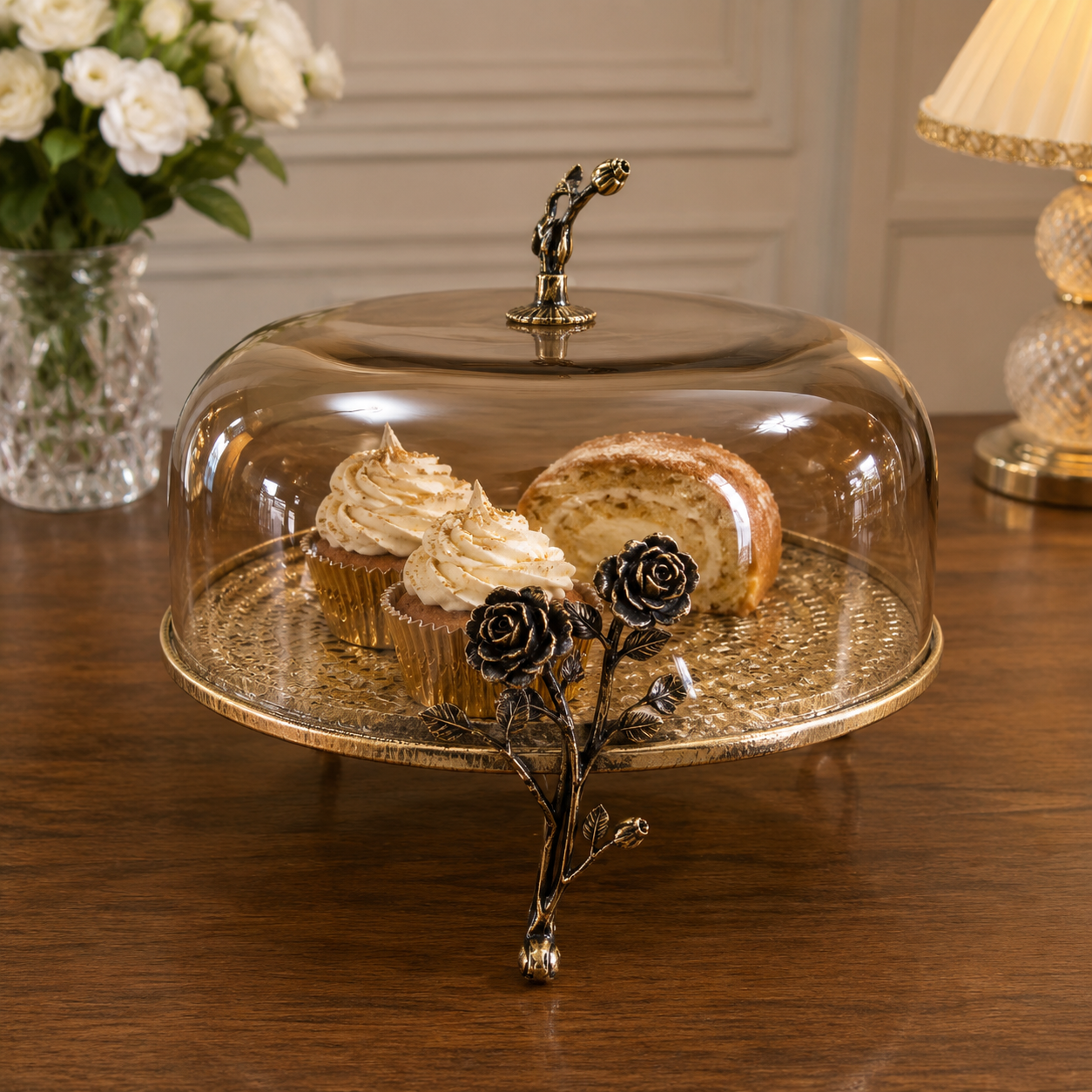 LUXURY GLASS CAKE STAND WITH DOME COVER