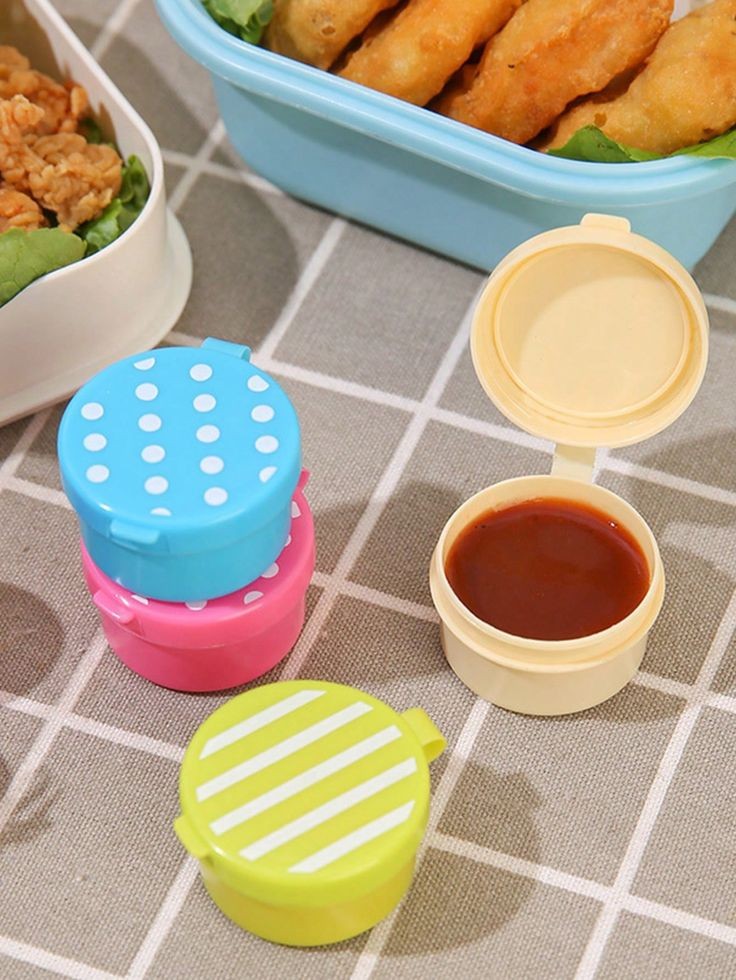 4 PIECES KETCHUP & SEASONING CONTAINER