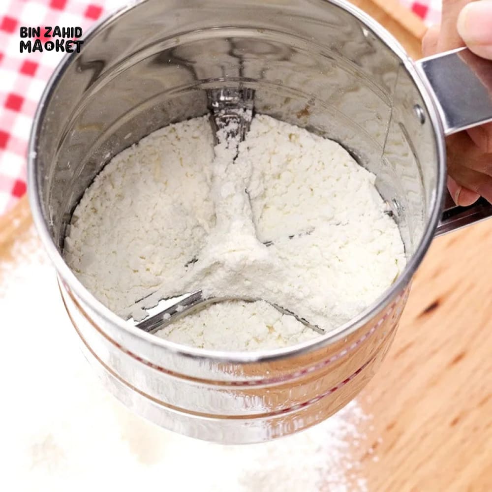 FLOUR STRAINER
