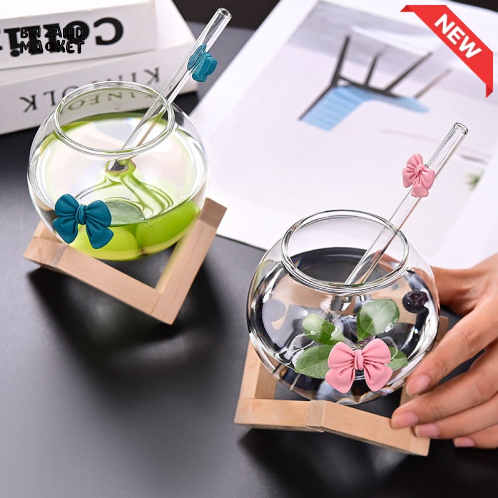 GLASSLUX BOW MUG WITH STRAW MUG ALONG BAMBOO BASE STAND