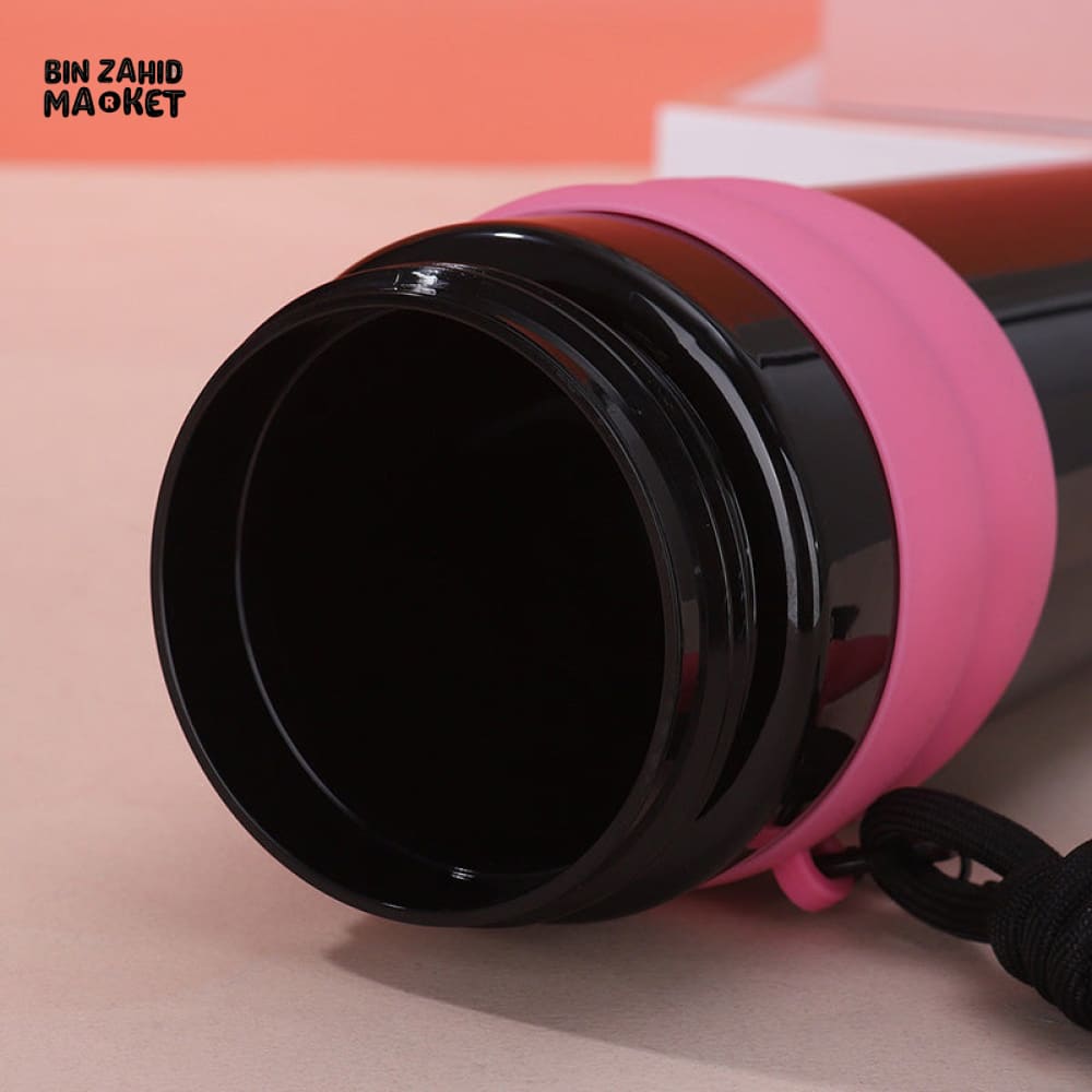 LARGE CAPACITY PLASTIC WATER BOTTLE 900ML – CUTE PORTABLE CUP WITH LID & STRAW SPORTS DRINKING WATER CUP FOR GIRLS & CAR USE